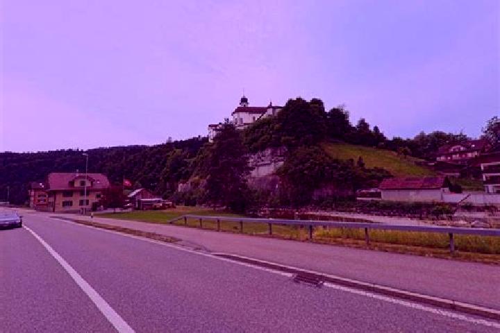 Mia, 20 — Escort in Werthenstein, Switzerland