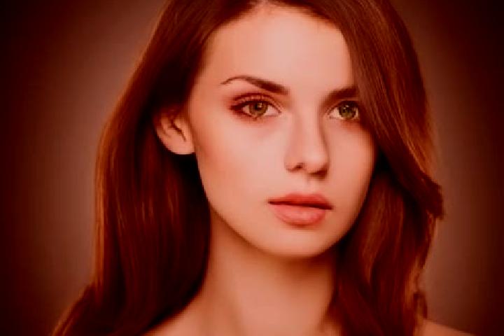 Mia, 21, a auburn amber-eyed indian companion based in Cuba City. Offering Party Girl, CIM. Available for incall and outcall, day and evening dates.