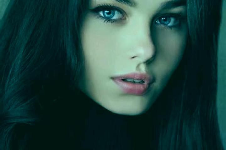 Mia, 21, a black blue-eyed slavic companion based in Miguel Colorado. Offering Striptease, 69, OWO. Available for incall and outcall, day and evening dates.