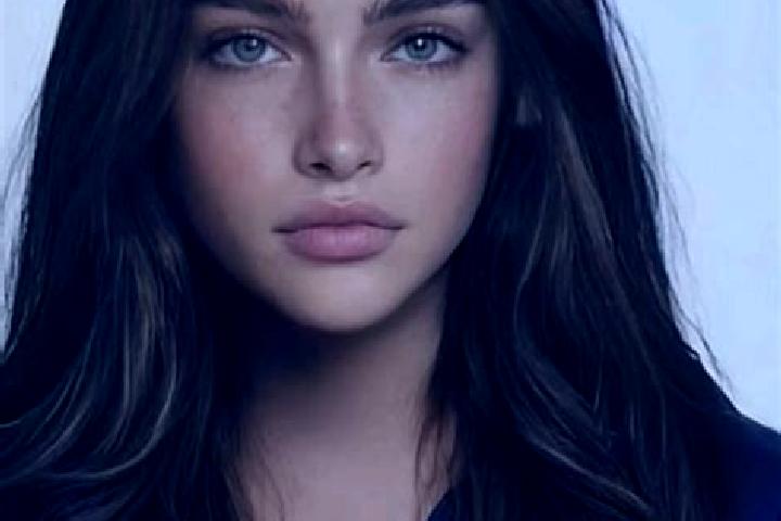 Mia, 21, a brunette blue-eyed caribbean companion based in El Aguilar. Offering Deep French Kissing, Domination, Tantra. Available for incall and outcall, ov...