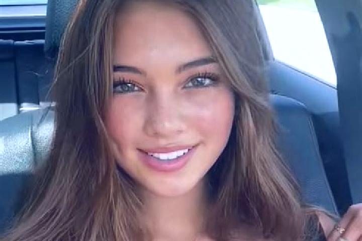 Mia, 21, a brunette brown-eyed slavic companion based in Cullar-Vega. Offering A-Level, 69, Erotic Massage. Available for incall and outcall, day and evening...