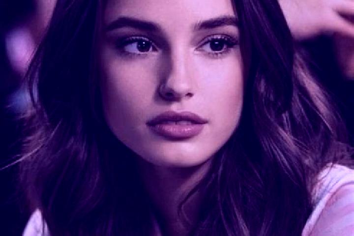 Mia, 21, a brunette brown-eyed slavic companion based in Miao. Offering Erotic Massage, Travel Companion, Fetish. Available for incall and outcall, day and e...