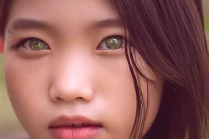 Mia, 21, a brunette green-eyed asian companion based in Cumbibira. Offering OWO, Couples, Dinner Date. Available for incall and outcall, day and evening dates.