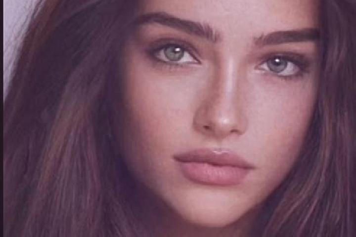 Mia, 21, a chestnut grey-eyed caucasian companion based in Buniaga. Offering Dinner Date, GFE, Roleplay, CIM. Available for incall and outcall, overnight boo...