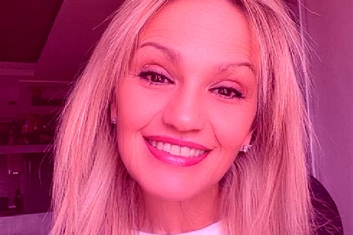 Mia, 21 — Escort in Adios, Spain