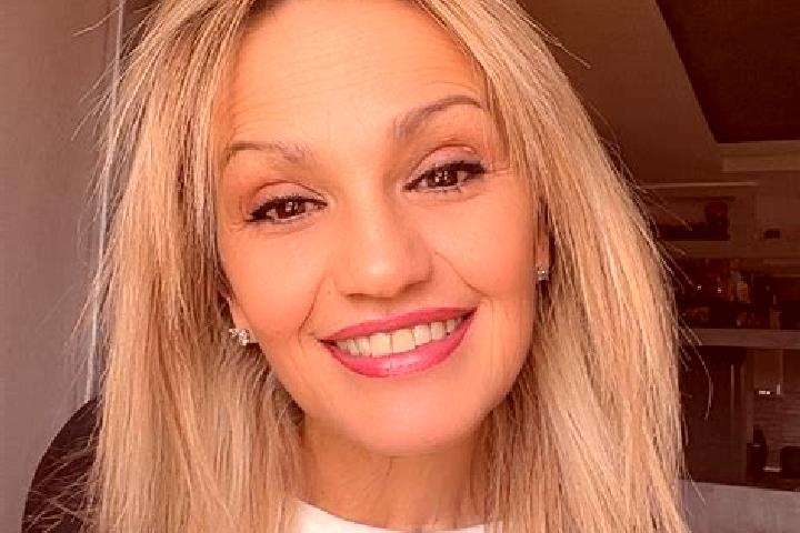 Mia, 21 — Escort in Alchenstorf, Switzerland