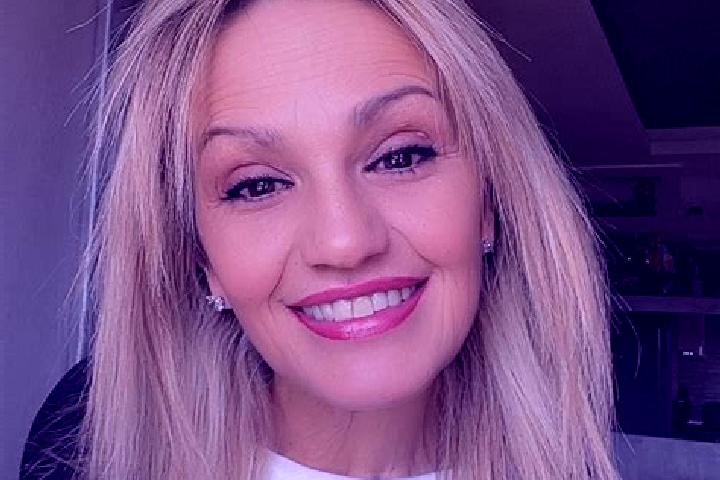 Mia, 21 — Escort in Aleksince, Slovakia