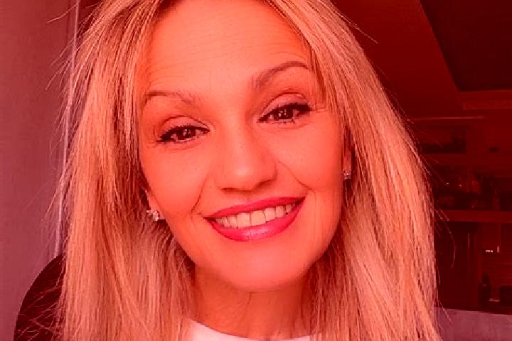 Mia, 21 — Escort in Arlay, France