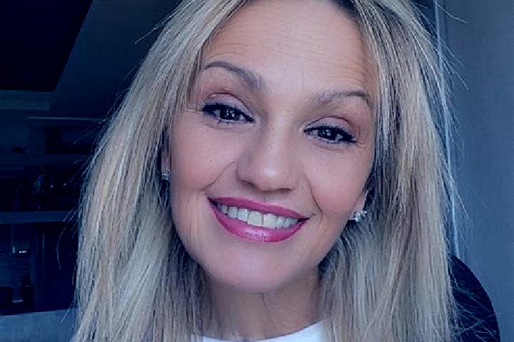 Mia, 21 — Escort in Barwald Sredni, Poland