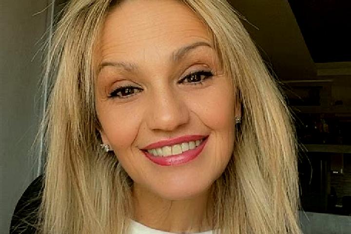 Mia, 21 — Escort in Brachbach, Germany