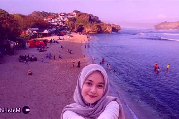 Mia, 21 — Escort in Cerme Kidul, Indonesia