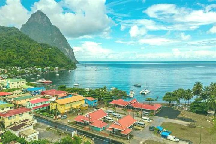 Mia, 21 — Escort in Ciceron, Saint Lucia
