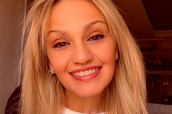 Mia, 21 — Escort in Fuchsmuhl, Germany