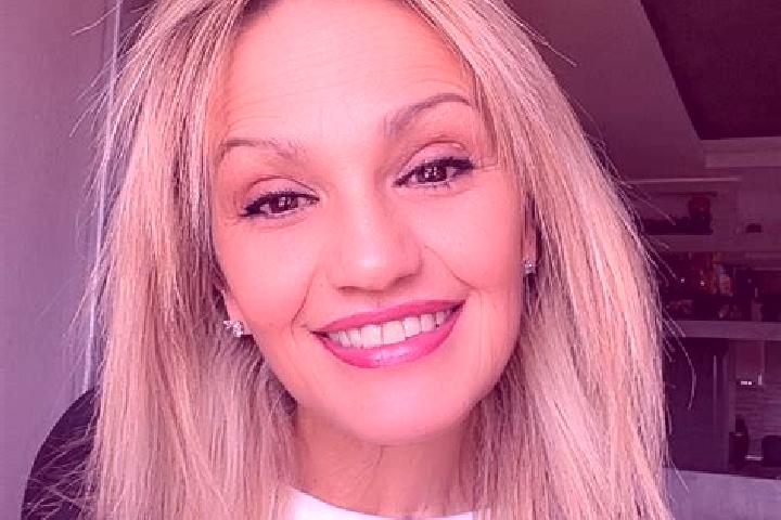 Mia, 21 — Escort in Kattendorf, Germany