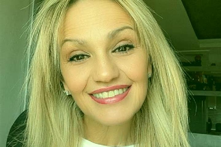Mia, 21 — Escort in La Cornuaille, France