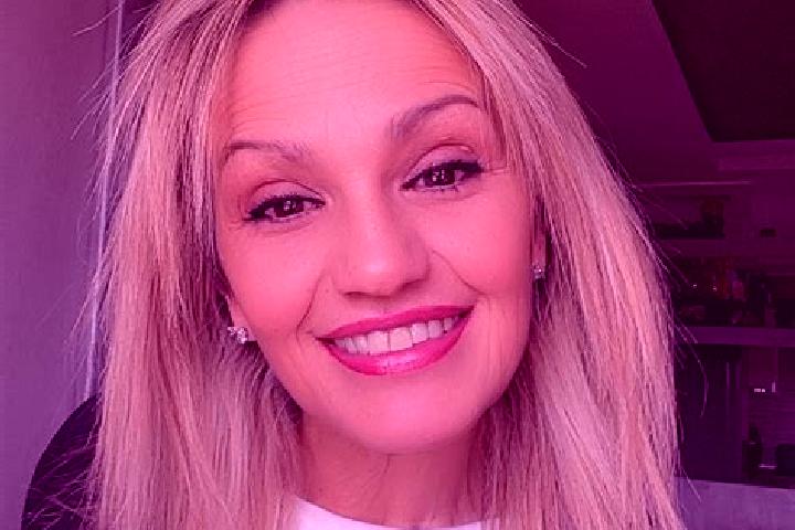 Mia, 21 — Escort in Lapugnoy, France