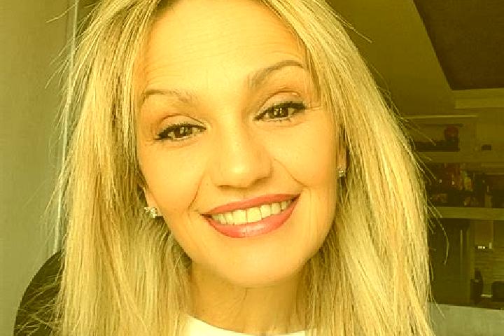 Mia, 21 — Escort in Markneukirchen, Germany