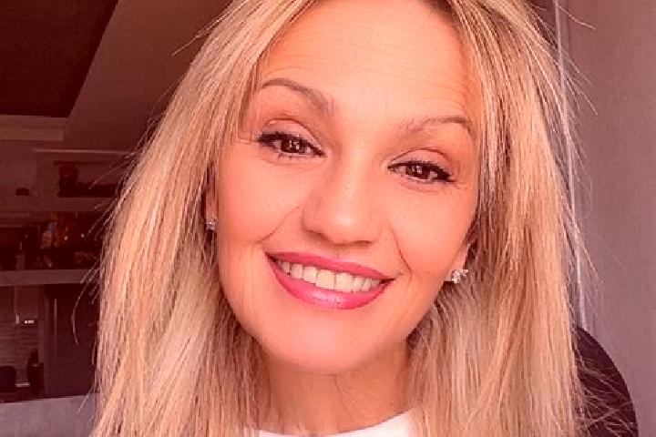 Mia, 21 — Escort in Mitrofani, Romania