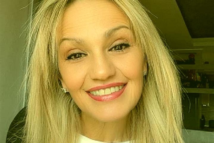 Mia, 21 — Escort in Pochidia, Romania