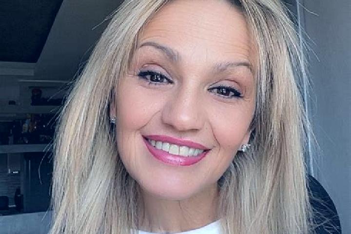 Mia, 21 — Escort in Rouvreux, Belgium