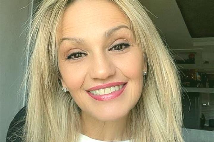 Mia, 21 — Escort in Ruinen, Netherlands