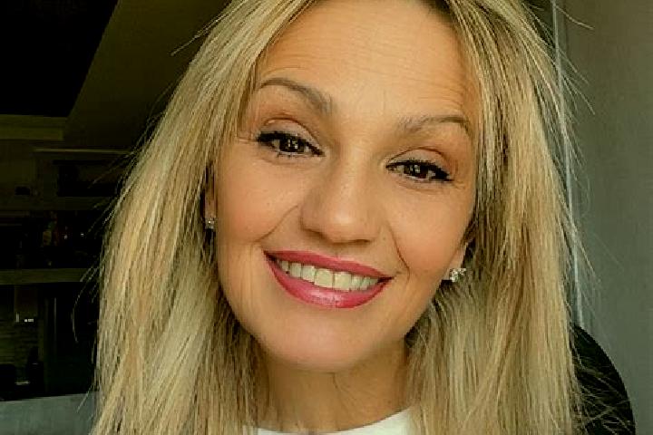 Mia, 21 — Escort in Suardi, Argentina