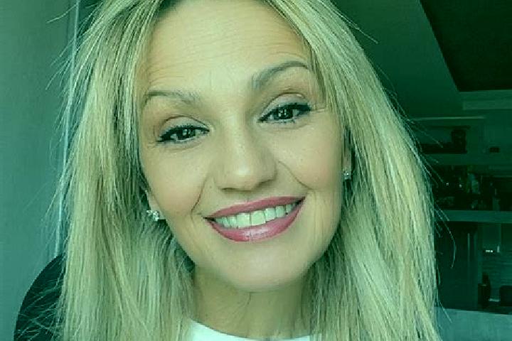 Mia, 21 — Escort in Tungujei, Romania