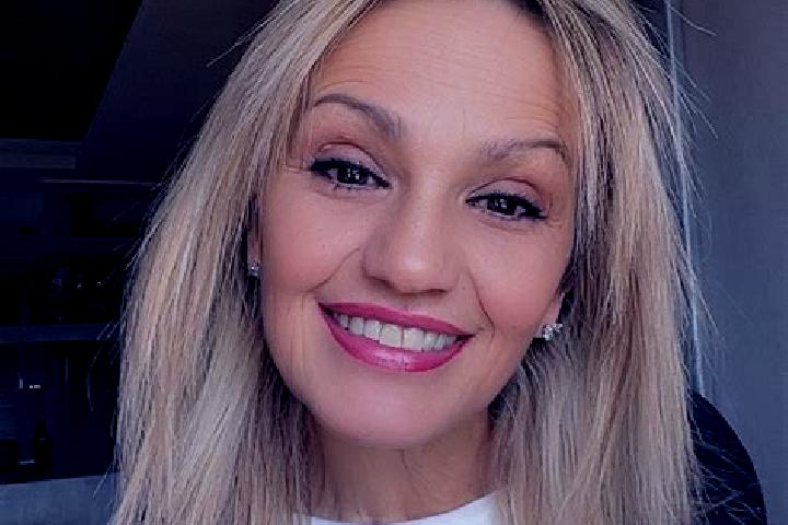 Mia, 21 — Escort in Voinivka, Ukraine