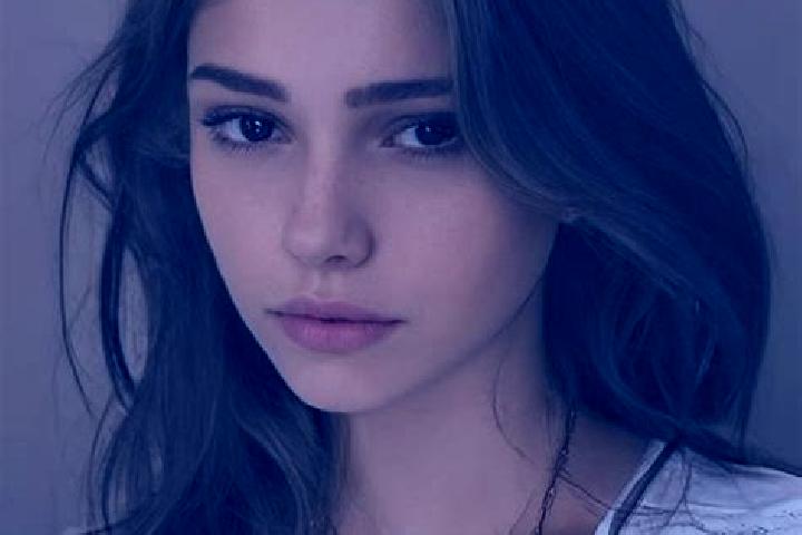 Mia, 22, a brunette amber-eyed slavic companion based in Crespina. Offering BDSM, GFE, Erotic Massage. Available for incall and outcall, overnight bookings a...