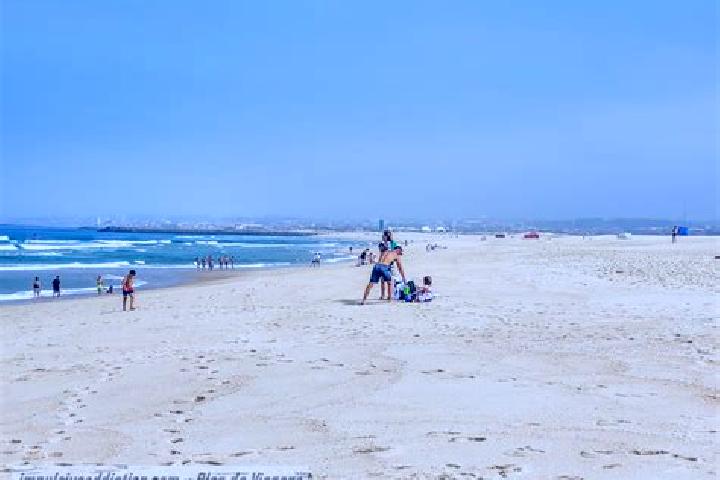 Mia, 22 — Escort in Esmoriz, Portugal