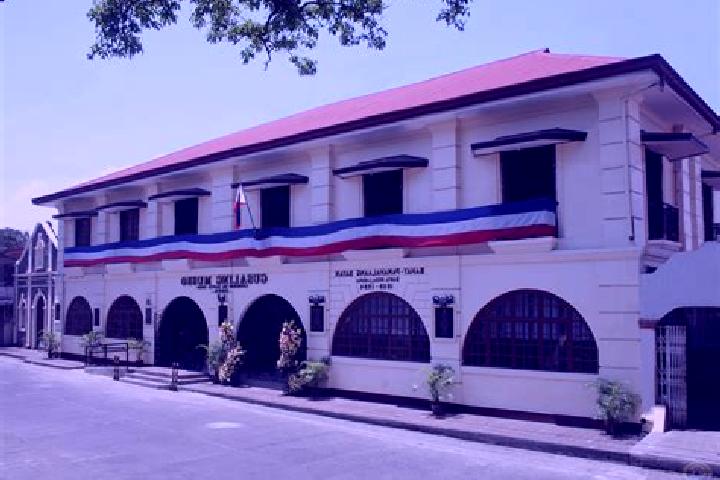 Mia, 22 — Escort in Hacienda Santa Rosa, Philippines