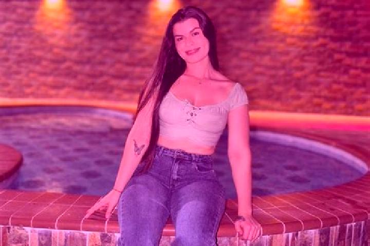 Mia, 22 — Escort in Mercaderes, Colombia