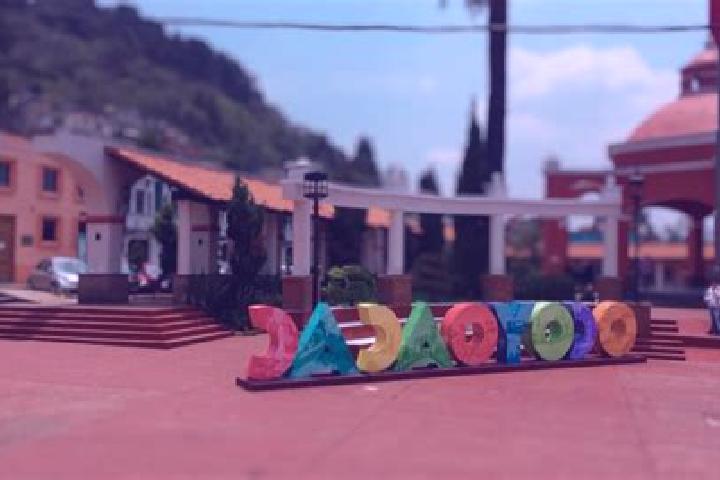 Mia, 22 — Escort in Ocoyoacac, Mexico