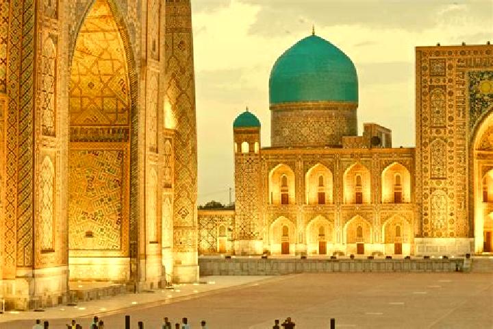 Mia, 22 — Escort in Qorovulbozor, Uzbekistan
