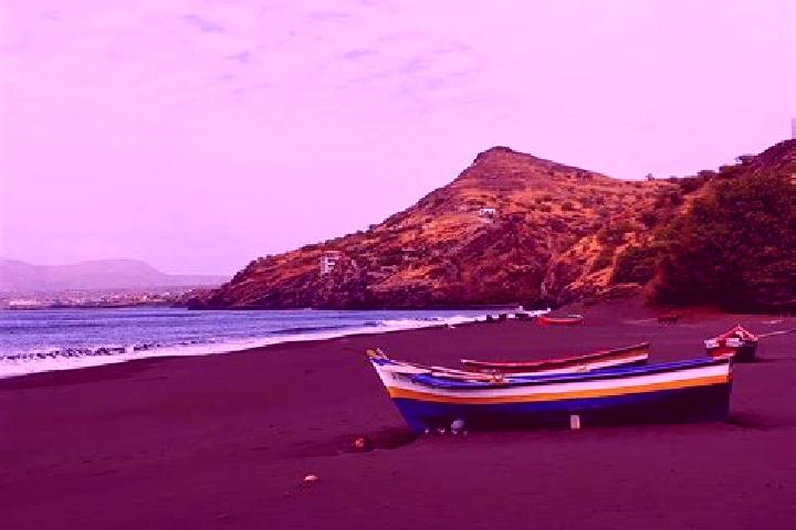Mia, 22 — Escort in Ribeira da Prata, Cape Verde