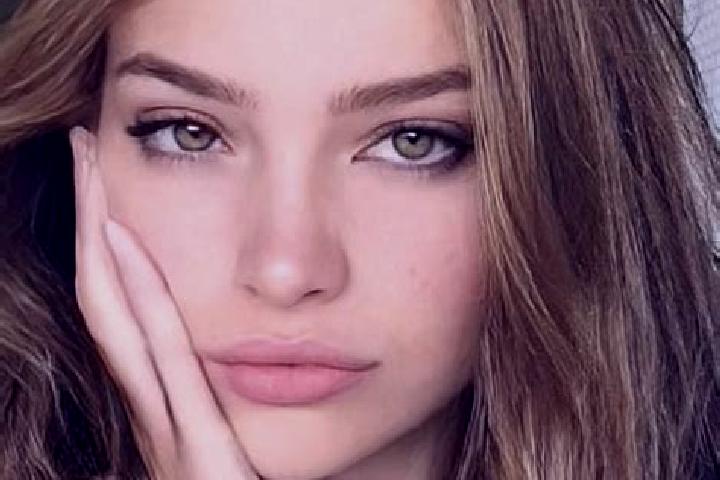 Mia, 23, a blonde hazel-eyed mixed companion based in Oktyabr . Offering A-Level, 69, Tantra. Available for incall and outcall, overnight bookings available.