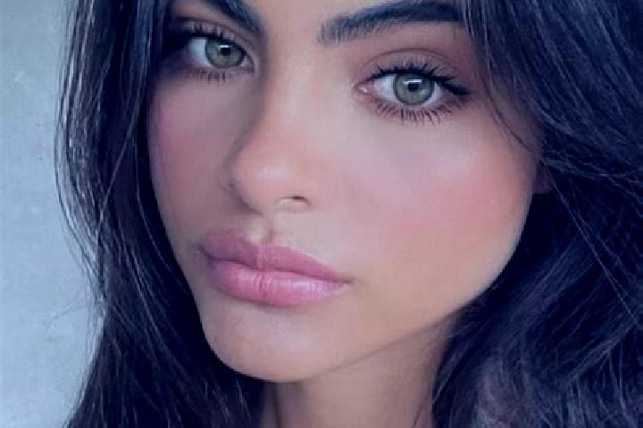 Mia, 23, a brunette green-eyed indian companion based in Mubarakpur. Offering Roleplay, GFE, Duos, BDSM, Tantra. Available for incall and outcall, day and ev...