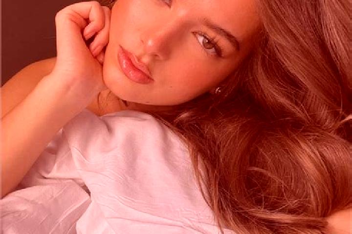 Mia, 23, a chestnut grey-eyed latina companion based in La Vega. Offering BDSM, Deep French Kissing, Travel Companion, Massage, Roleplay. Available for incal...