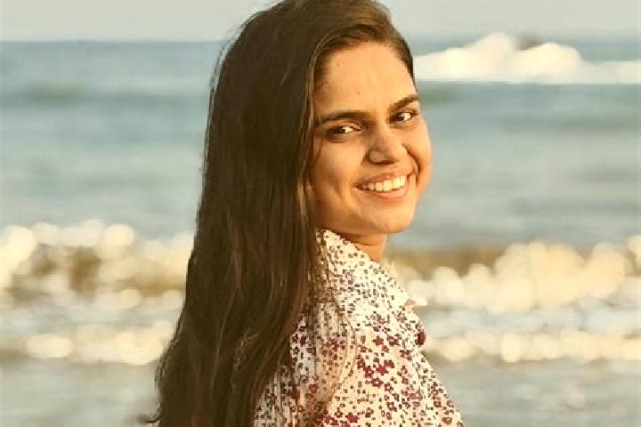 Mia, 23 — Escort in Junagadh, India