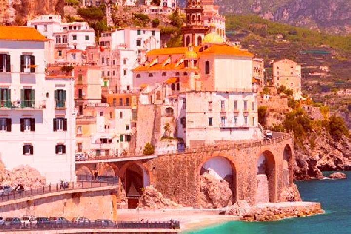 Mia, 23 — Escort in Parella, Italy