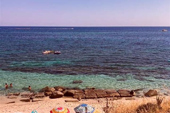 Mia, 23 — Escort in Santa Domenica Vittoria, Italy