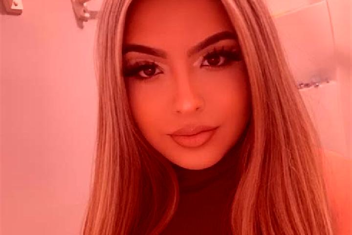 Mia, 24, a blonde amber-eyed latina companion based in Gabernik. Offering Prostate Massage, Party Girl, Striptease, GFE. Available for incall and outcall, ov...