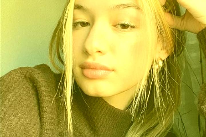 Mia, 24, a blonde brown-eyed middle eastern companion based in Dadengzhuang. Offering Striptease, Deep French Kissing, Couples. Available for incall and outc...