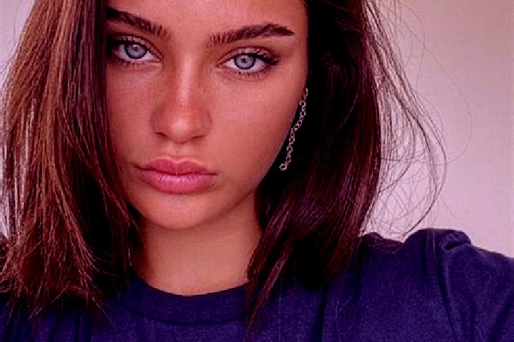 Mia, 24, a brunette dark-eyed caribbean companion based in Courthezon. Offering Tantra, A-Level, 69, Domination. Available for incall and outcall, day and ev...