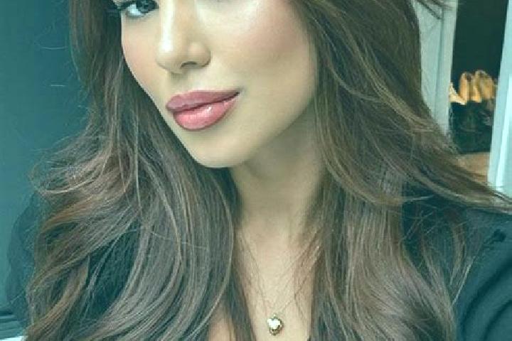 Mia, 24, a chestnut brown-eyed latina companion based in Bruckberg. Offering CIM, Erotic Massage, Tantra, Duos, Girlfriend Experience. Available for incall a...