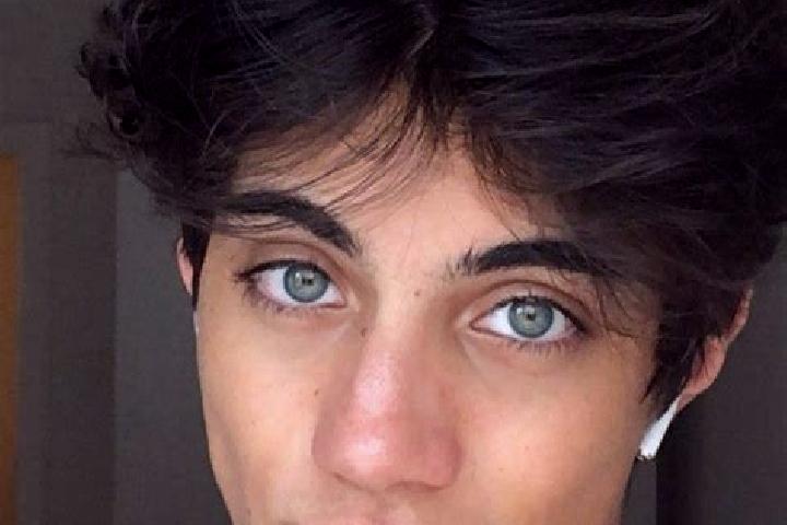 Mia, 24, a chestnut grey-eyed caucasian companion based in Olho d Agua do Borges. Offering Party Girl, BDSM, Tantra, Travel Companion, A-Level. Available for...