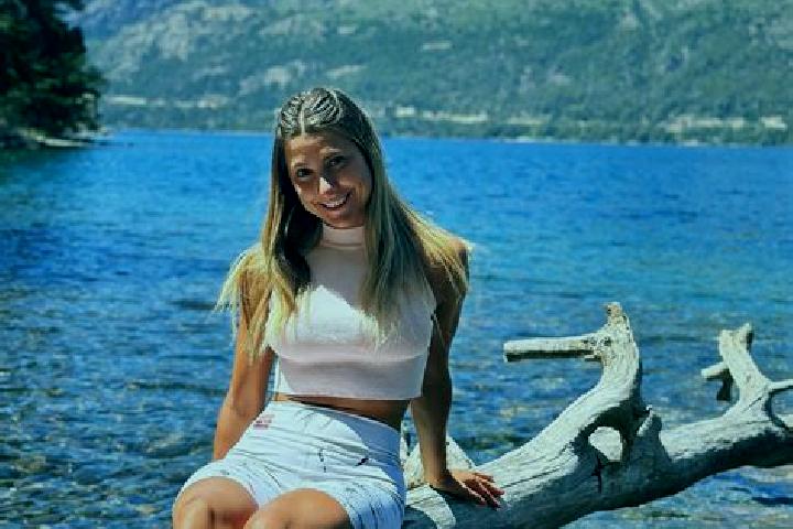 Mia, 24 — Escort in Gemla, Sweden