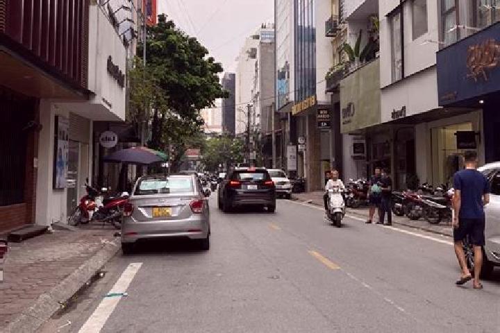 Mia, 24 — Escort in O Cho Dua, Vietnam