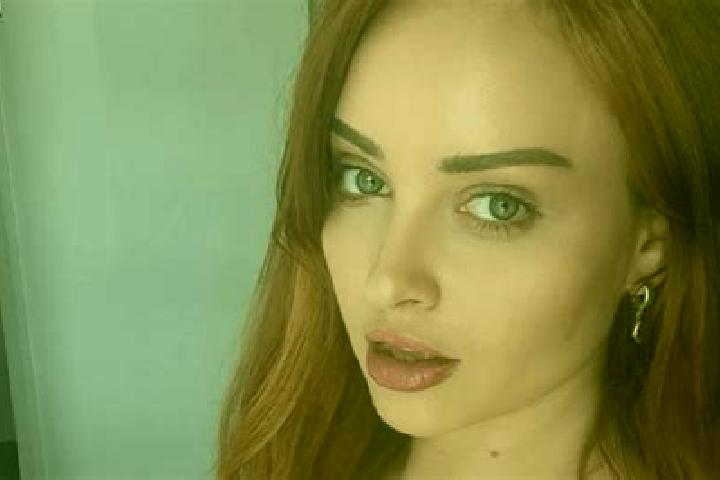 Mia, 24 — Escort in Sees, France