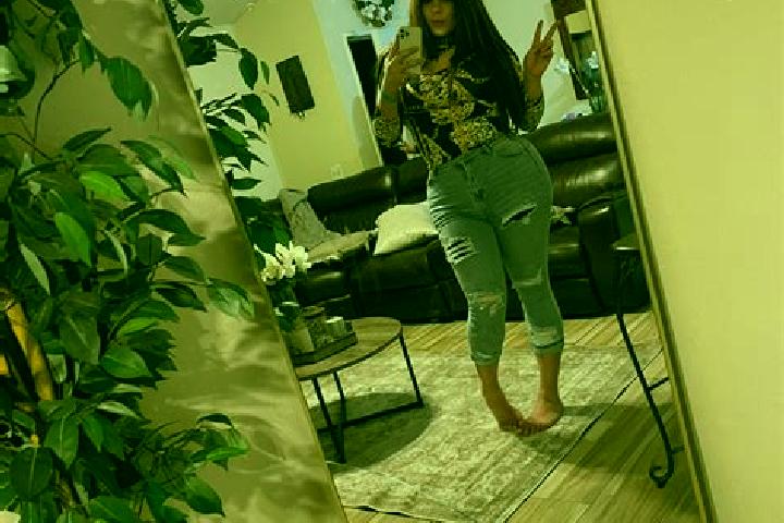 Mia, 24 — Escort in Shathah, Syria